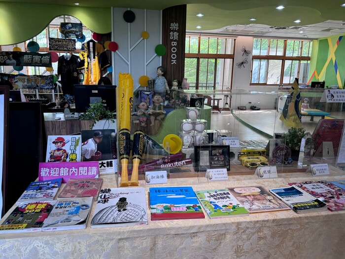 主題書展──臺中好棒，閱讀閱棒，大家一起來運動！(另開新視窗/jpg檔)圖片
