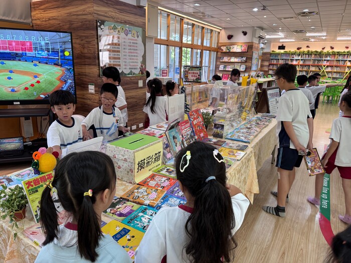 主題書展──臺中好棒，閱讀閱棒，大家一起來運動！(另開新視窗/jpg檔)圖片