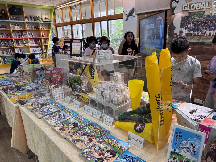 主題書展──臺中好棒，閱讀閱棒，大家一起來運動！(另開新視窗/jpg檔)圖片