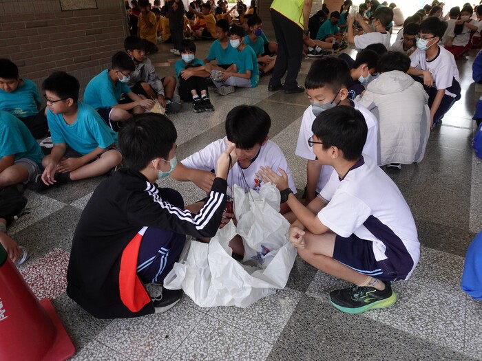 113學年度科學創意競賽 「仁美毅力號的降落任務」(另開新視窗/jpg檔)圖片