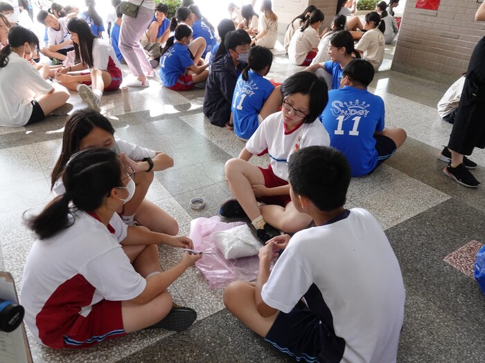 113學年度科學創意競賽 「仁美毅力號的降落任務」(另開新視窗/jpg檔)圖片