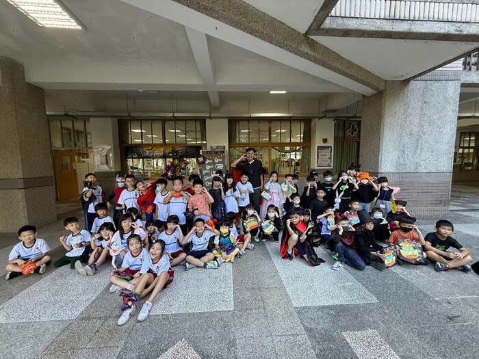 Trick or Treat！萬聖節闖關樂翻天！(另開新視窗/jpg檔)圖片