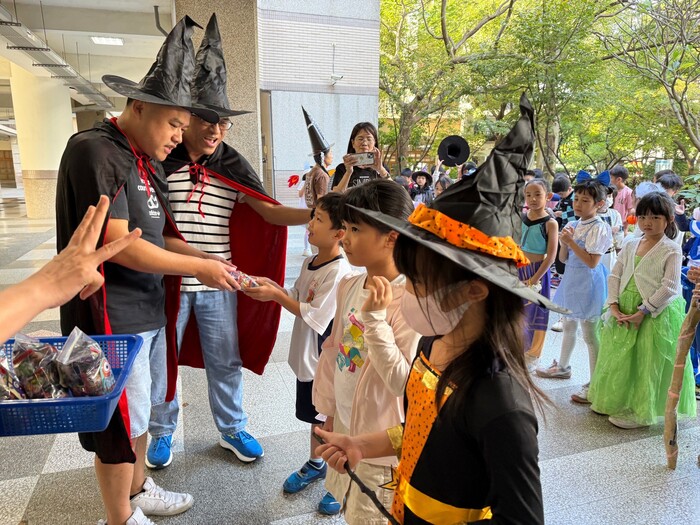 Trick or Treat！萬聖節闖關樂翻天！(另開新視窗/jpg檔)圖片